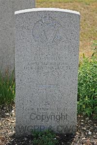 St. Sever Cemetery Rouen - Cahoon, C