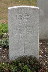 St. Sever Cemetery Rouen - Hood, George