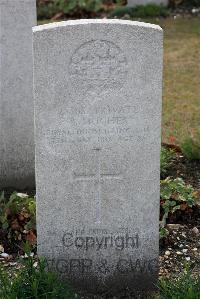 St. Sever Cemetery Rouen - Hughes, Bertie