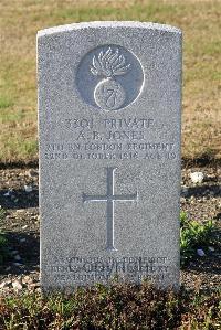 St. Sever Cemetery Rouen - Jones, Arthur Bernard