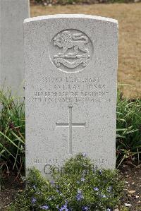 St. Sever Cemetery Rouen - Jones, Frederick Thomas Averay