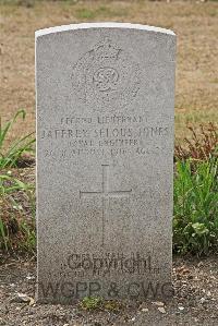 St. Sever Cemetery Rouen - Jones, Jaffrey Fryer Selous