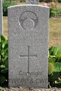 St. Sever Cemetery Rouen - Kemp, T