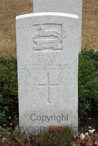 St. Sever Cemetery Rouen - Kent, Fred