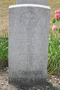 St. Sever Cemetery Rouen - Kent, H