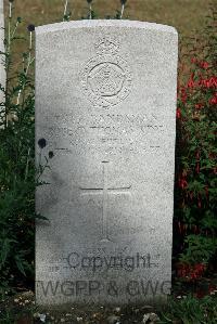 St. Sever Cemetery Rouen - King, Robert Thomas
