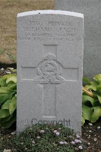 St. Sever Cemetery Rouen - Leach, Richard