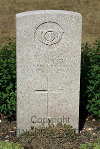 St. Sever Cemetery Rouen - Leggott, Thomas Alfred