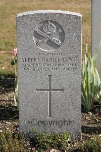 St. Sever Cemetery Rouen - Lewis, Albert Daniel