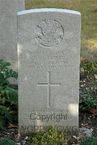 St. Sever Cemetery Rouen - Lewis, Charles Rees