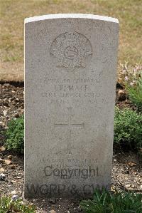 St. Sever Cemetery Rouen - MacE, John Edward