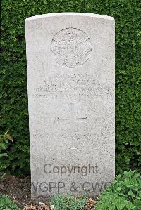 St. Sever Cemetery Rouen - McDougal, Alexander Ernest