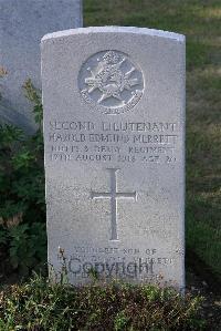 St. Sever Cemetery Rouen - Merrett, Harold Edmund