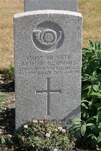 St. Sever Cemetery Rouen - Newsome, Arthur