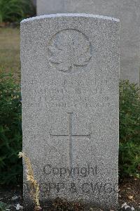 St. Sever Cemetery Rouen - Peever, Gordon