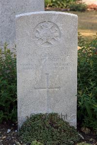 St. Sever Cemetery Rouen - Pollindine, H