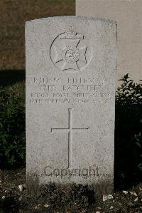 St. Sever Cemetery Rouen - Ratcliffe, Fred