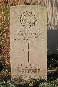 St. Sever Cemetery Rouen - Reynolds, William Henry