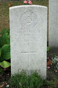 St. Sever Cemetery Rouen - Roberts, D