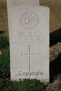 St. Sever Cemetery Rouen - Robinson, Thomas