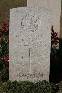 St. Sever Cemetery Rouen - Rogers, D