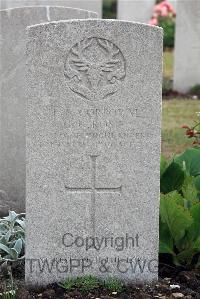 St. Sever Cemetery Rouen - Rosie, G C