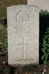 St. Sever Cemetery Rouen - Saunders, Alfred Percy