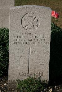 St. Sever Cemetery Rouen - Saunders, Richard