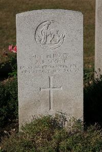 St. Sever Cemetery Rouen - Scott, Albert Frederick