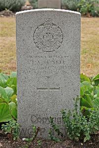 St. Sever Cemetery Rouen - Skinner, Thomas Arnold