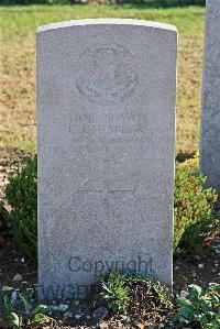 St. Sever Cemetery Rouen - Spear, Leslie James Herring