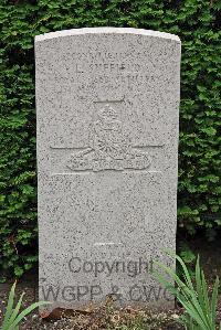 St. Sever Cemetery Rouen - Suffield, Ernest