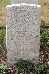 St. Sever Cemetery Rouen - Towers, Norman Ewart