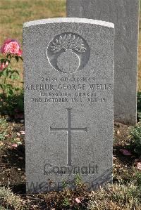 St. Sever Cemetery Rouen - Wells, Arthur George