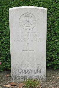 St. Sever Cemetery Rouen - Williams, Robert