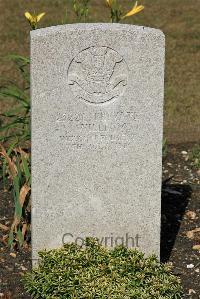 St. Sever Cemetery Rouen - Williams, S