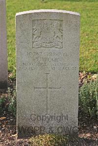 St. Sever Cemetery Rouen - Wood, Thomas