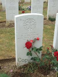 Connaught Cemetery - Stratton, W J