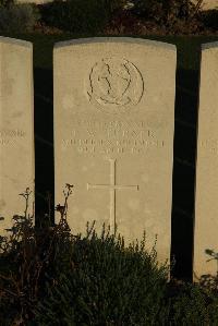 London Cemetery Neuville-Vitasse - Turner, F W