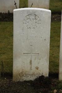 Ancre British Cemetery Beaumont-Hamel - Donnelly, W
