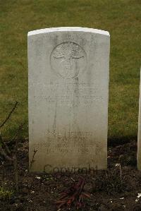 Ancre British Cemetery Beaumont-Hamel - McCambley, J