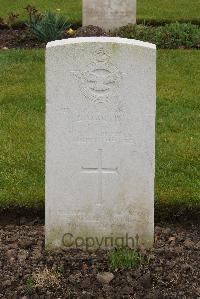 Harrogate (Stonefall) Cemetery - Martin, Byron