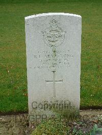 Reichswald Forest War Cemetery - Armstrong, Robert Lionel