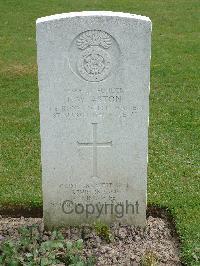 Reichswald Forest War Cemetery - Aston, Kenneth William