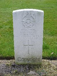Reichswald Forest War Cemetery - Barker, Kenneth Hubert