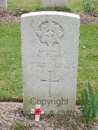Reichswald Forest War Cemetery - Barrs, Robert John