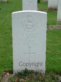 Reichswald Forest War Cemetery - Bickers, Thomas