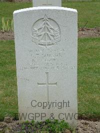 Reichswald Forest War Cemetery - Border, George Thomas