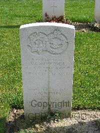 Reichswald Forest War Cemetery - Bowler, Kenneth