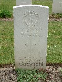 Reichswald Forest War Cemetery - Bradford, David